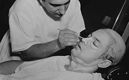 WATCH >> Orson Welles: On the Nose