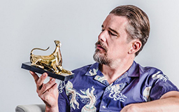 READ >> Ethan Hawke Interview